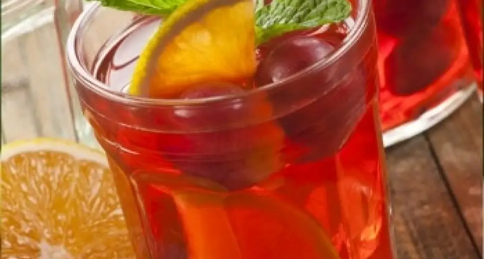 La Sangria d’été aux pêches (Antihypoglycémié, antioxydante)